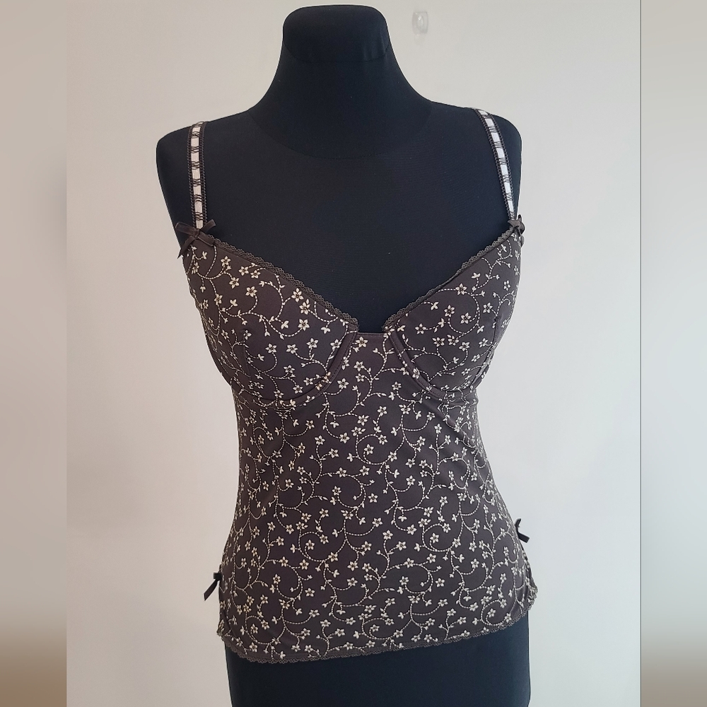 Floral print tank top with build in bra M